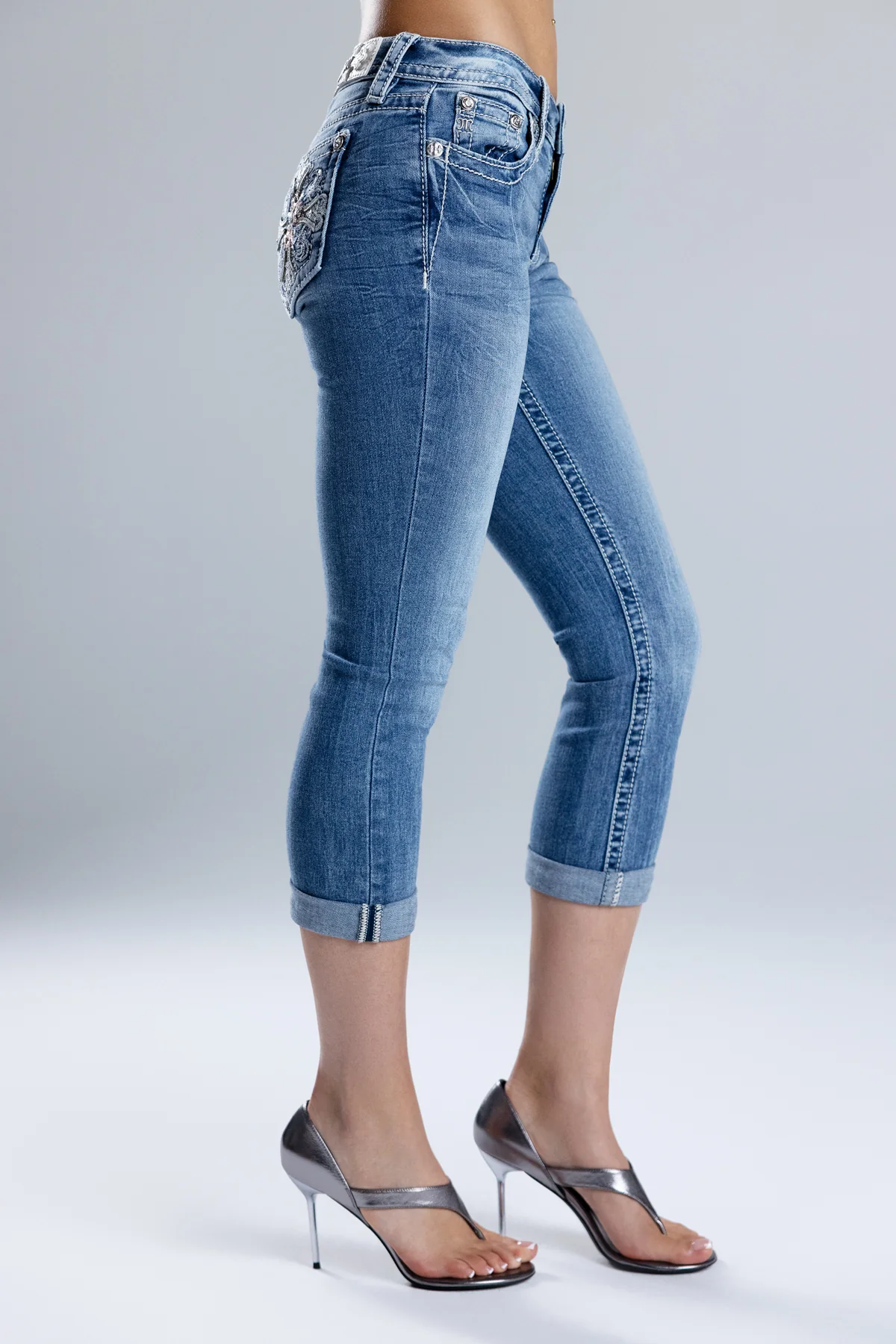 Bexley Cross Capri Jeans - Image 5