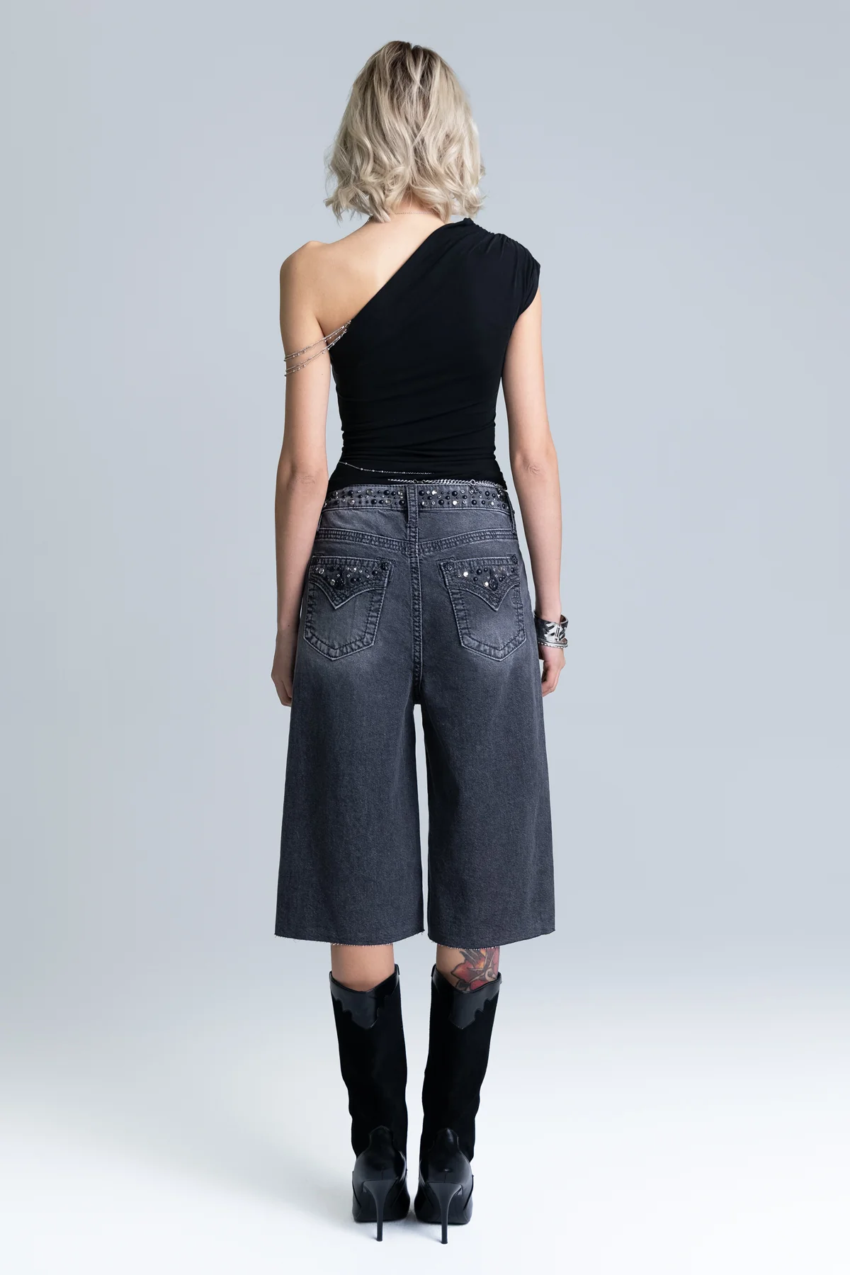 Lyra Rhinestone Bermuda Shorts - Image 4