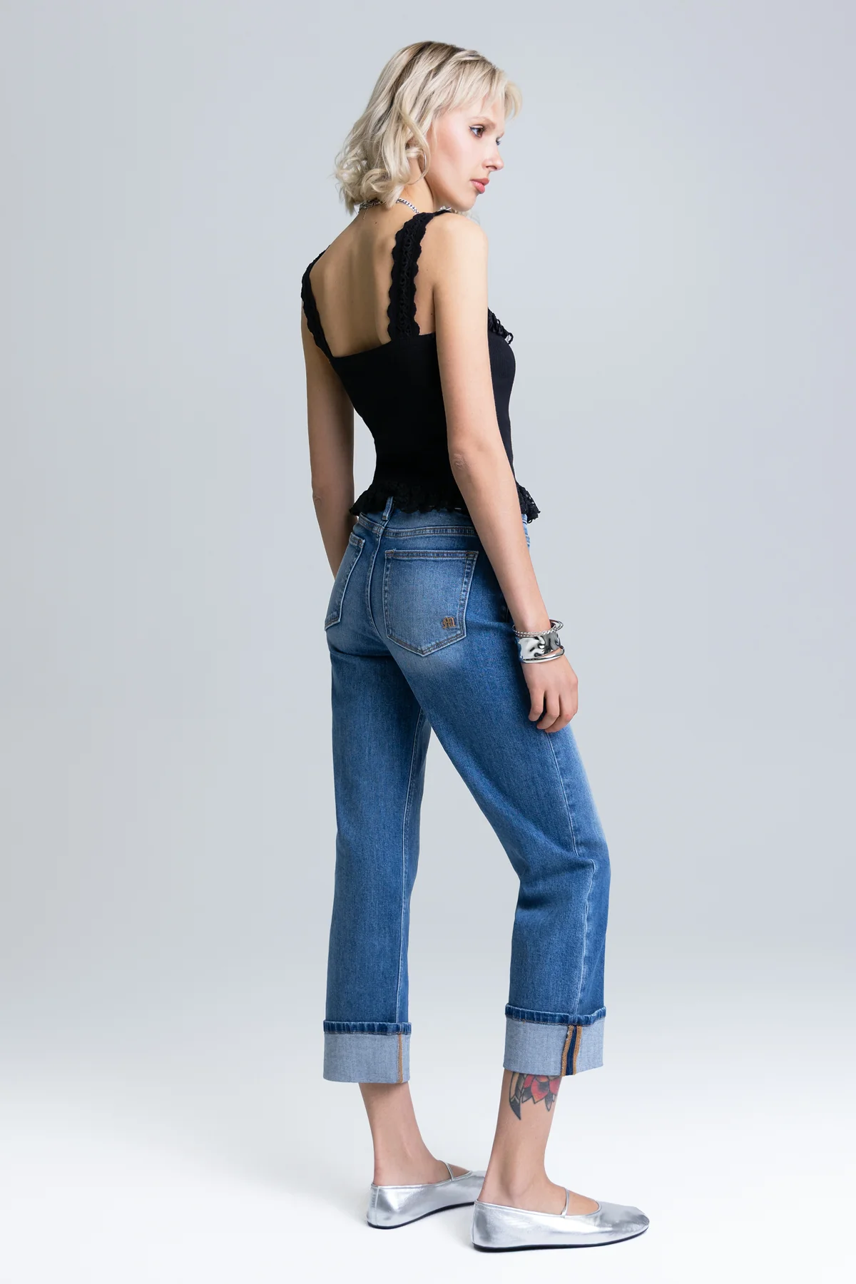 Rynae Straight Crop - Image 5