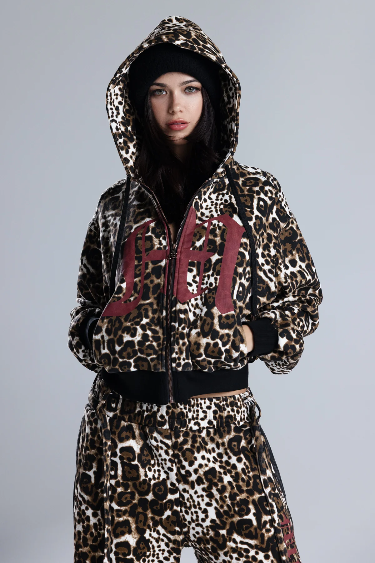 Sabella Leopard Jacket - Image 3