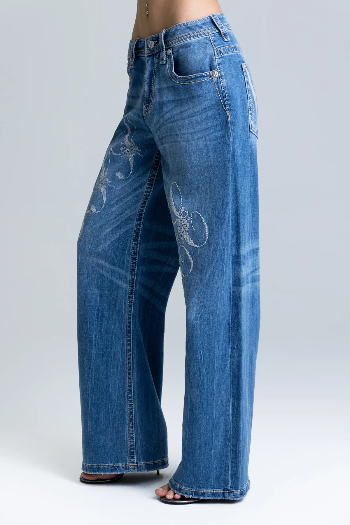 Veil Super Baggy Wide Jeans - Image 6