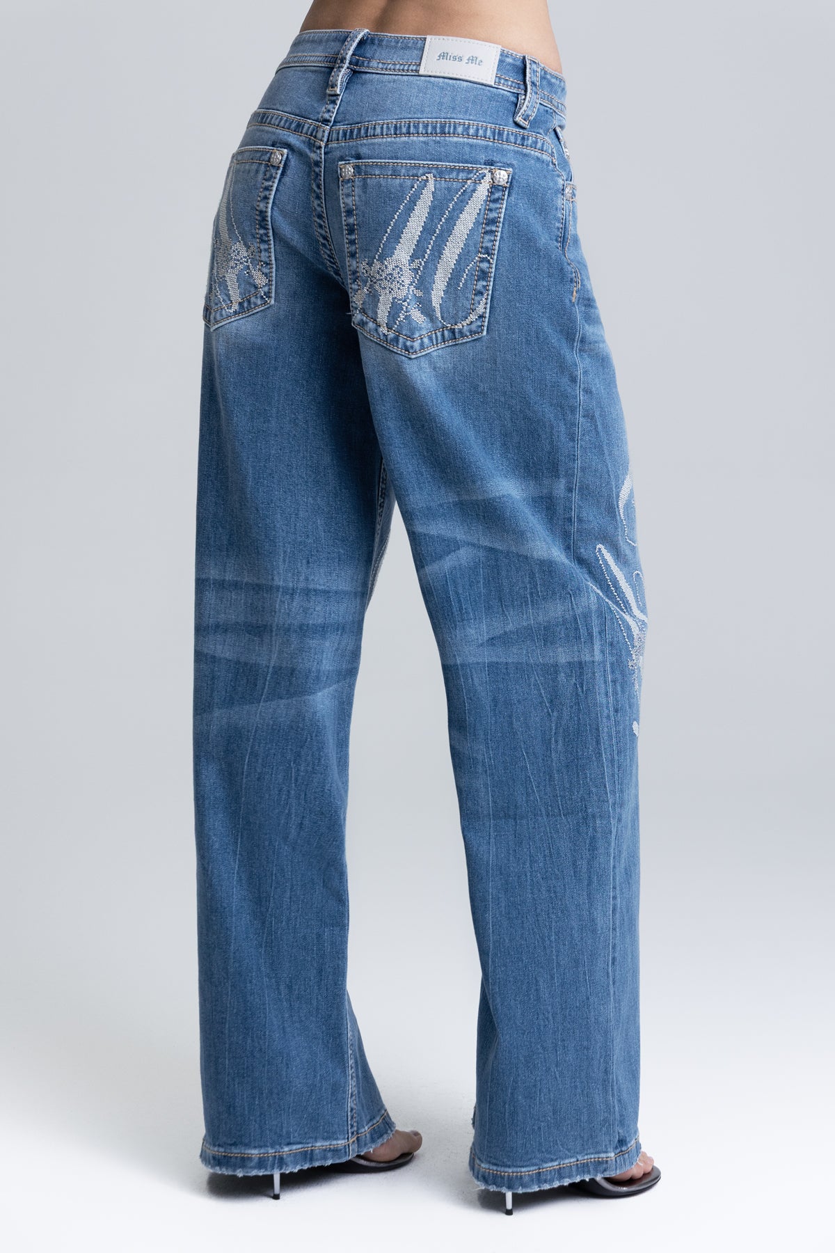 Veil Super Baggy Wide Jeans - Image 7
