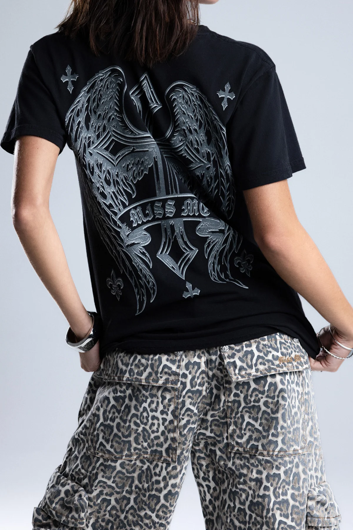 Vireen Graphic Tee - Image 3
